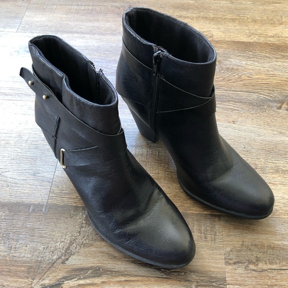 boc black booties
